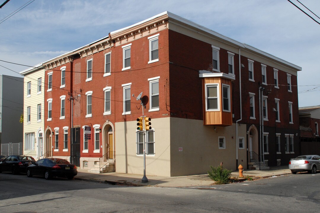 1801 W Master St in Philadelphia, PA - Building Photo