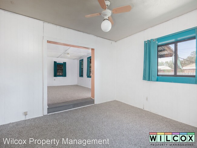 1609 Maple St photo'