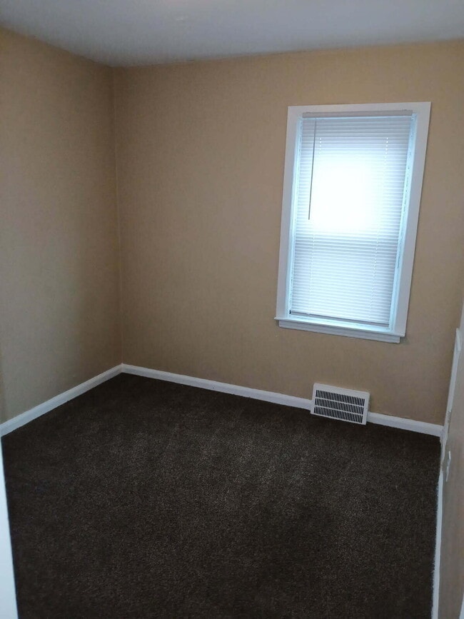 12075 Rossiter St in Detroit, MI - Building Photo - Building Photo