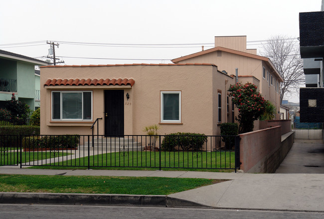 529 S Osage Ave in Inglewood, CA - Building Photo - Building Photo