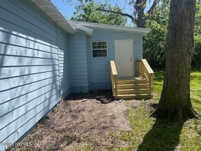 5336 Ramona Blvd in Jacksonville, FL - Building Photo - Building Photo