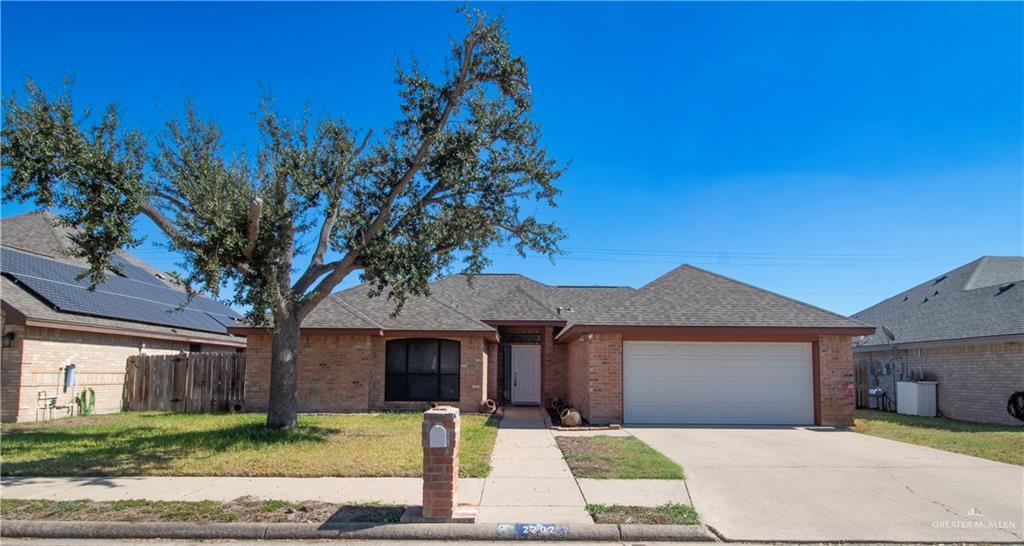 21 Morning Ln in Mission, TX - Building Photo