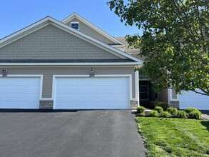 3203 Rossmore Cir, Unit 3203 in Powell, OH - Building Photo - Building Photo