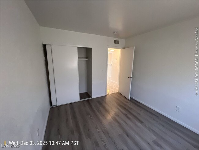 4945 Kell Ln in Las Vegas, NV - Building Photo - Building Photo