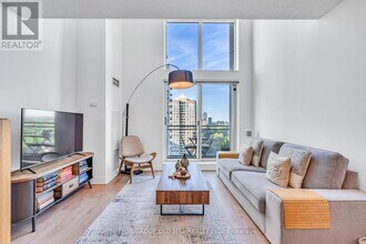 188 Doris Ave in Toronto, ON - Building Photo - Building Photo