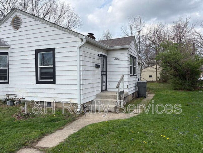 property at 4726 E 34th St