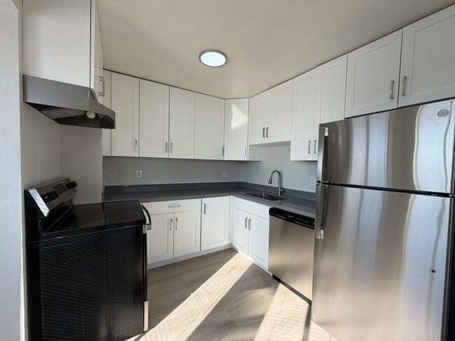 1835 8th Ave in Oakland, CA - Building Photo - Building Photo