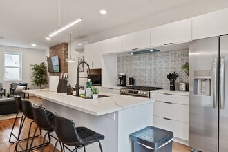 1238 Butterfield Wy in Pittsburgh, PA - Building Photo - Building Photo