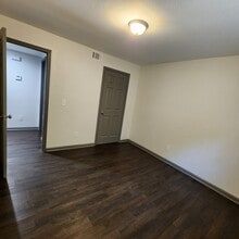 2227 St Marks St in Tallahassee, FL - Foto de edificio - Building Photo