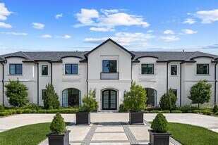 11021 Royalshire Dr in Dallas, TX - Building Photo