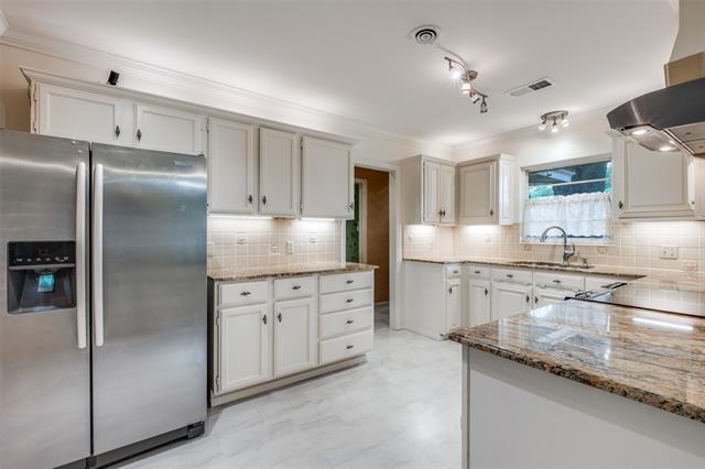 6606 E Mockingbird Ln in Dallas, TX - Building Photo