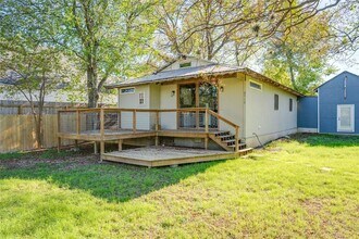 2713 Sweeney Ln in Austin, TX - Building Photo - Building Photo