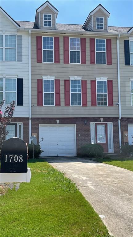 property at 1708 Redan E