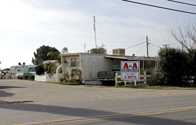 Porterville Mobile Village