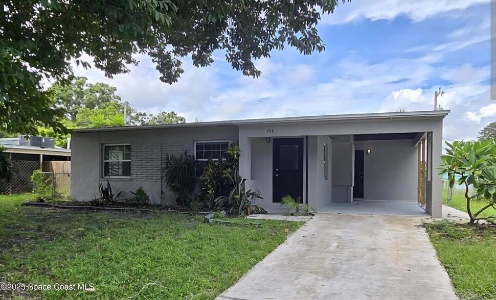 358 Vesta Cir, Unit 0621 in Melbourne, FL - Building Photo