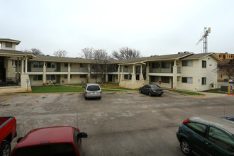 Cornerstone Apartments in Austin, TX - Building Photo - Building Photo