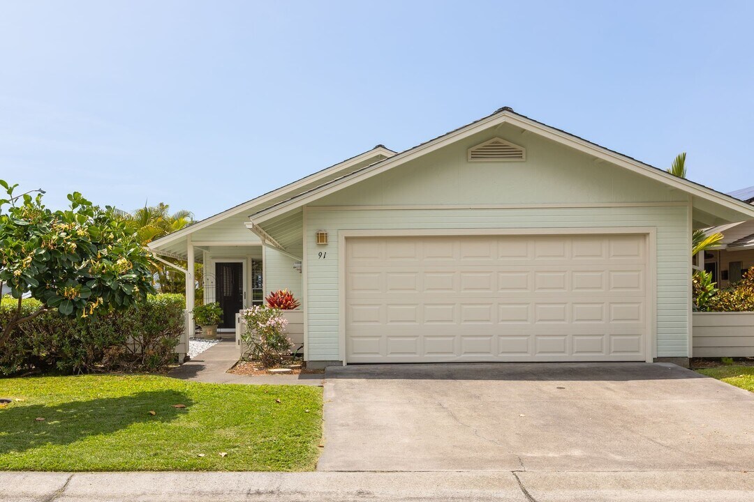 75-234-234 Nani Kailua Dr in Kailua Kona, HI - Building Photo