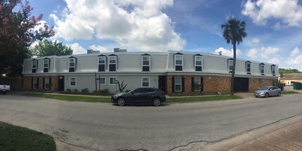 1419 Hawthorne St-Unit -27 in Houston, TX - Building Photo - Building Photo