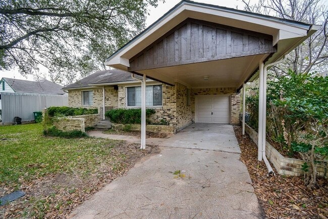 property at 917 Defender St