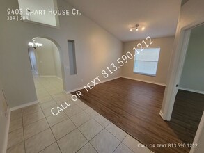 9403 Chart House Ct in Riverview, FL - Foto de edificio - Building Photo