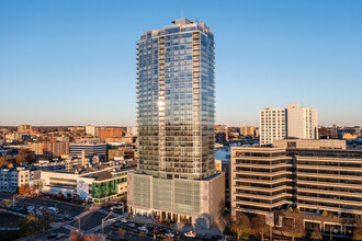 Park Tower Stamford in Stamford, CT - Building Photo - Building Photo