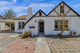 325 N 17th Dr in Phoenix, AZ - Building Photo - Building Photo