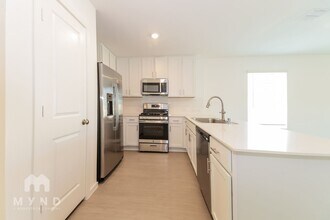 2728 Mistwood Dr in Fort Worth, TX - Foto de edificio - Building Photo