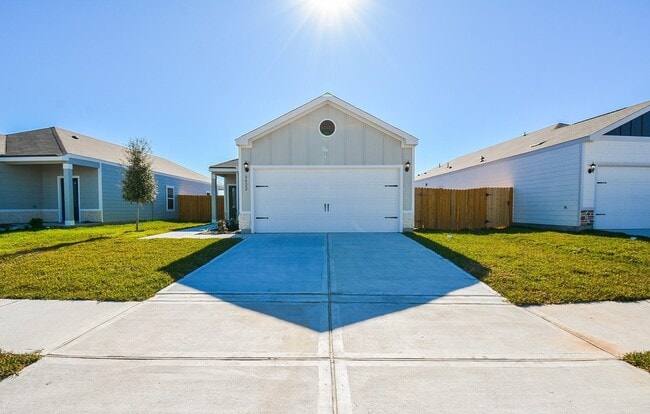 8022 Burnt Orchid Dr in Houston, TX - Building Photo - Building Photo