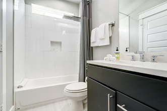2105 Engelmohr St in Houston, TX - Foto de edificio - Building Photo