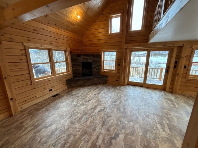 33181 Wenatchi Trail in Oak Creek, CO - Building Photo - Building Photo