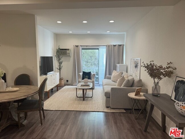 property at 1440 Veteran Ave