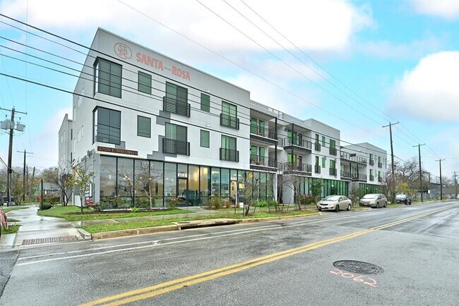2709 E 5th St. in Austin, TX - Building Photo - Building Photo
