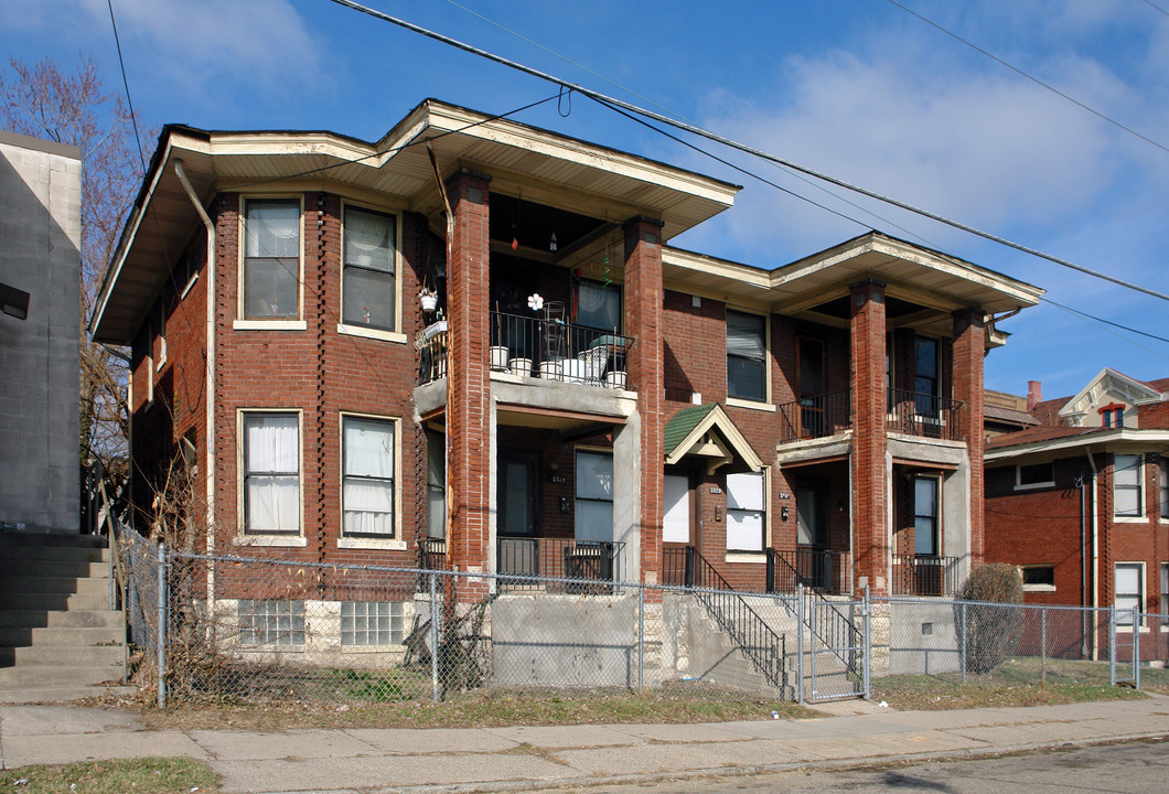 2525-2543 Melrose Ave in Cincinnati, OH - Building Photo