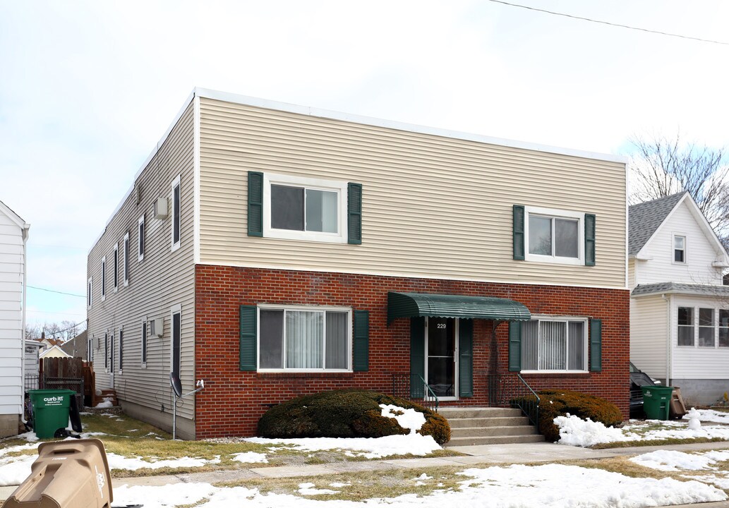 Fourth Street Apartments in West Des Moines, IA - Foto de edificio