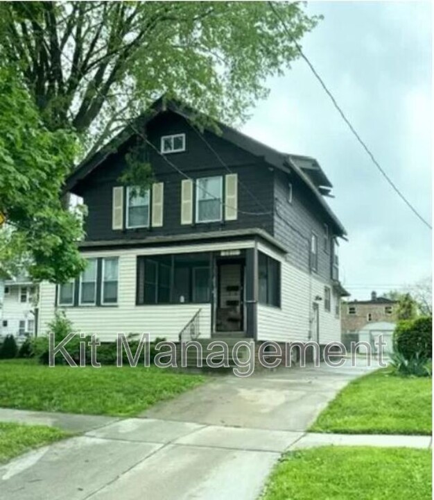 3811 Berkeley in Toledo, OH - Building Photo