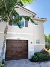 1880 Grantham Ct in Wellington, FL - Building Photo - Building Photo