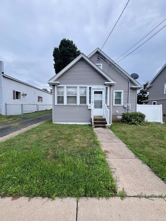 173 Union St in Vernon, CT - Foto de edificio - Building Photo