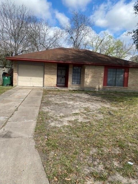 property at 5814 Mackinaw St