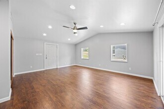 4611 Lennox Dr in Austin, TX - Building Photo - Building Photo
