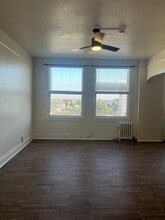 455 E Ocean Blvd, Unit 715 in Long Beach, CA - Foto de edificio - Building Photo