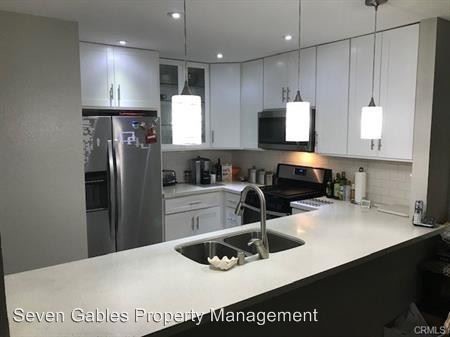 25652 Rimgate Dr in Lake Forest, CA - Building Photo - Building Photo