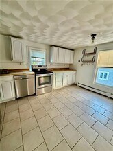 39 Congdon St in Narragansett, RI - Building Photo - Building Photo