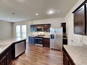 33217 Wedgewood Dr in Magnolia, TX - Building Photo - Building Photo