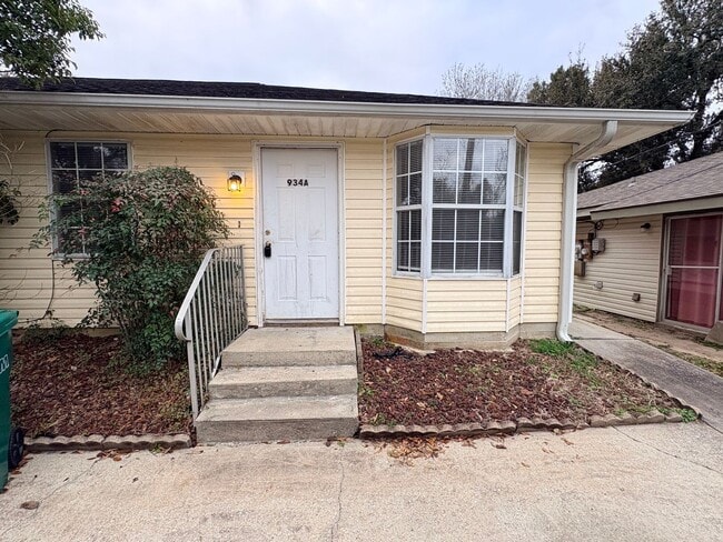 property at 934 Link Rd