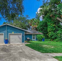 1301 Bond St in Edgewater, FL - Building Photo