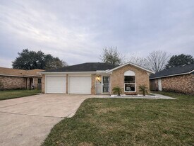 1318 Epsilon St in Pasadena, TX - Building Photo