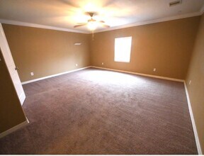 6735 Narcissus St in Houston, TX - Building Photo - Building Photo