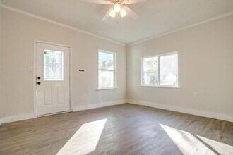 2116 May St in Fort Worth, TX - Building Photo - Building Photo