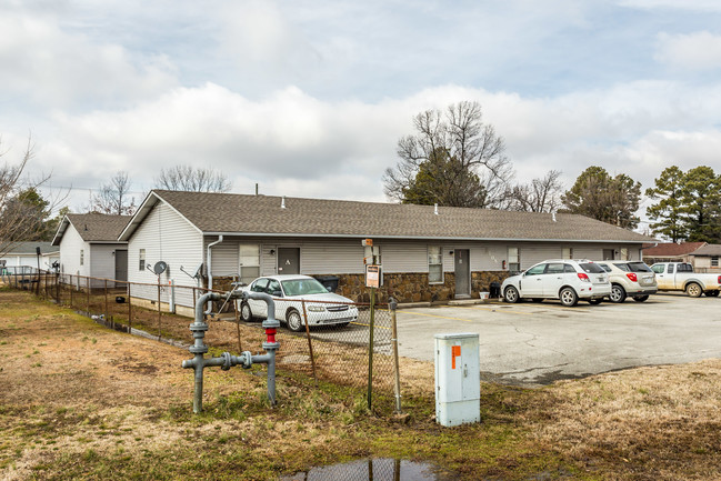 2104 Kathleen St in Jonesboro, AR - Foto de edificio - Building Photo