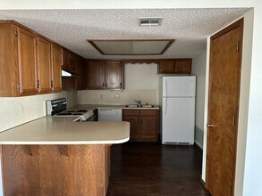 314 S 11th Pl in Rogers, AR - Foto de edificio - Building Photo